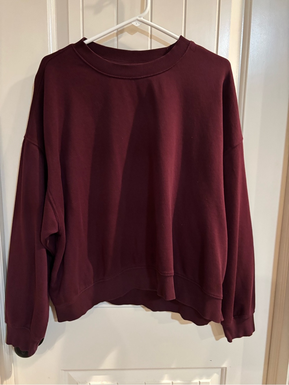 H&M Crewneck Sweatshirt - Burgundy